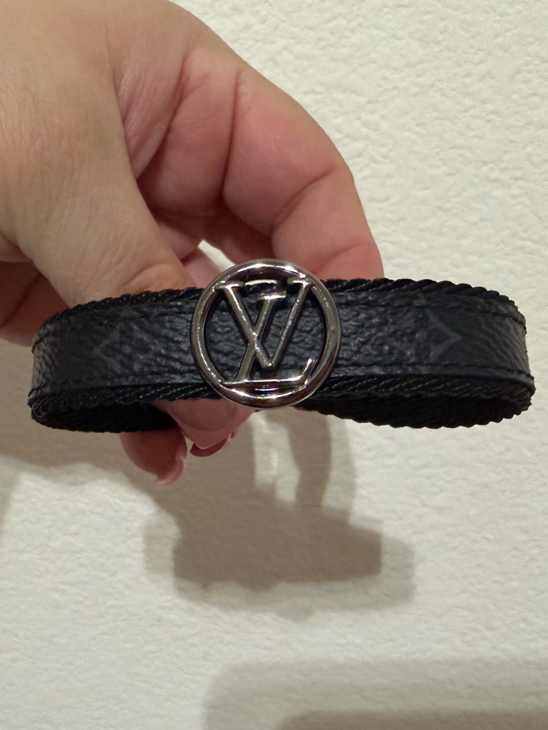 Louis Vuitton Monogram Eclipse Lv Circle Bracelet
